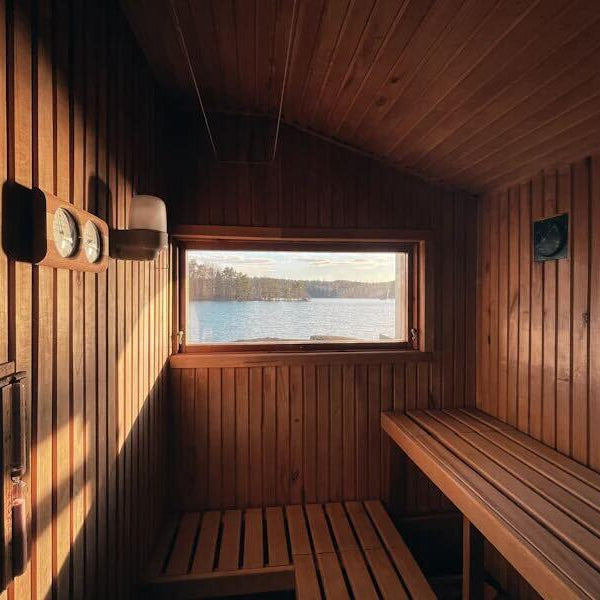 The Health Benefits of Saunas: Detoxification and Relaxation